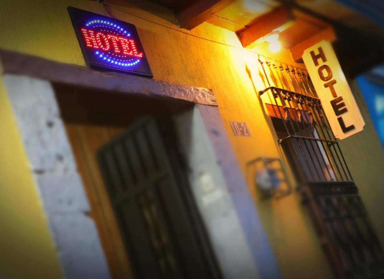 Hotel Del Ferrocarril Quetzaltenango Bagian luar foto